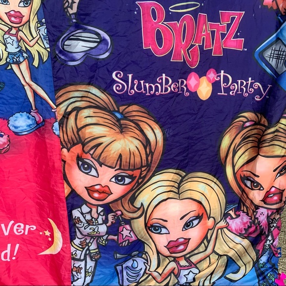 VINTAGE Bratz slumber party sleeping bag 2003 - Picture 3 of 5